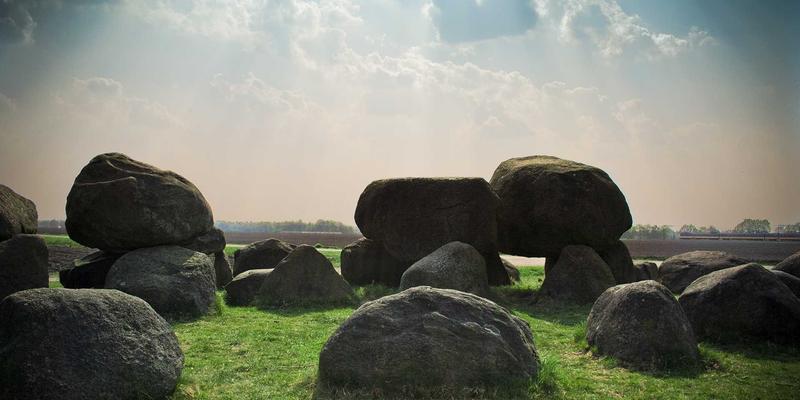 跨境电商进口美妆新体验：埃利利昂多币种结算与汇率优势深度解析